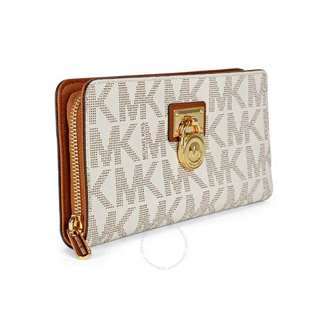 michael kors hamilton signature continental vanilla wallet|Michael Kors Hamilton Signature Continental Vanilla Wallet.